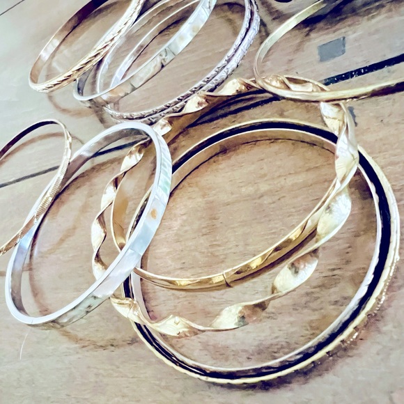 🌟HP🌟Bangle Assortment Set - Picture 5 of 6